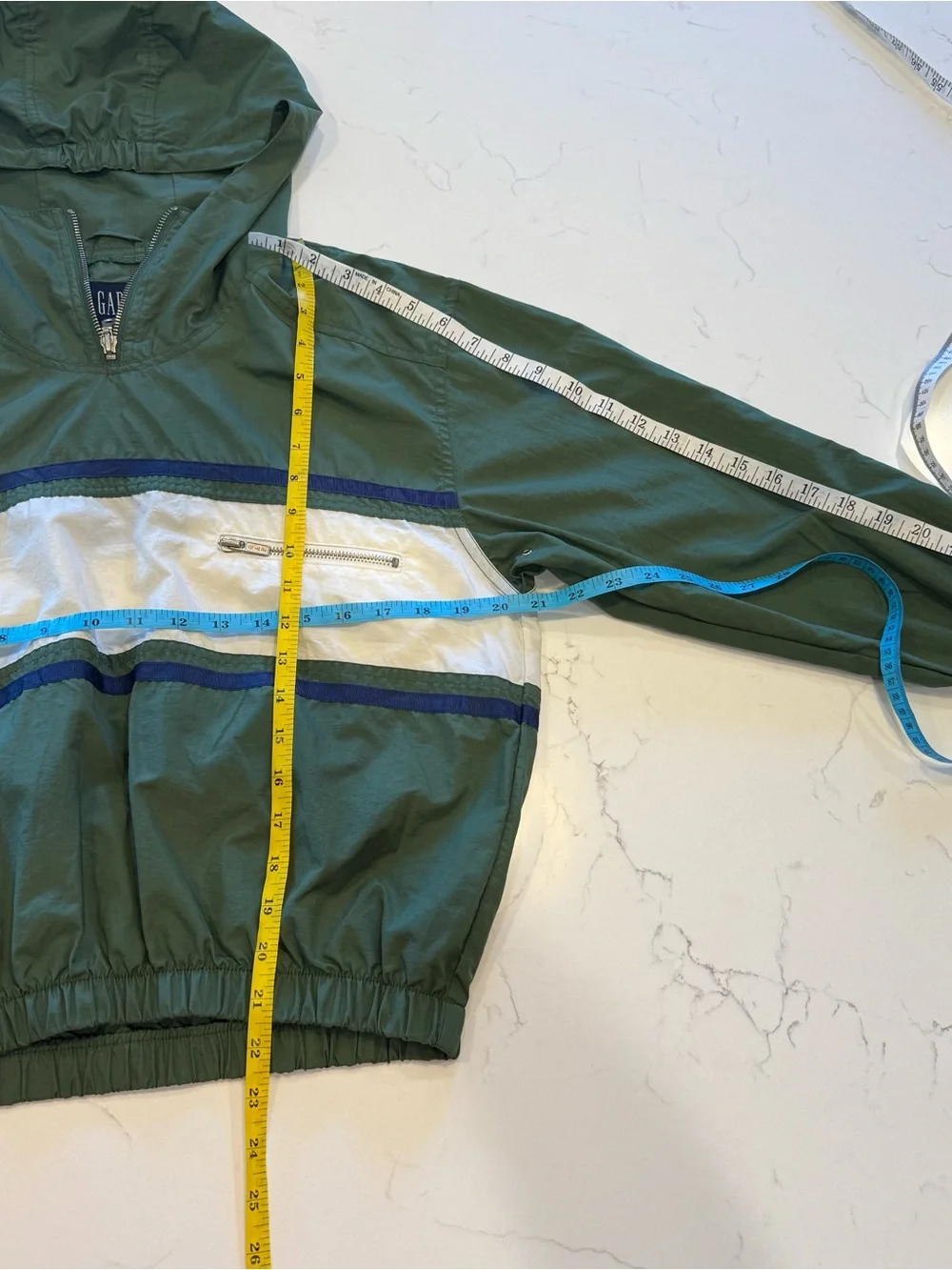 GAP this windbreaker